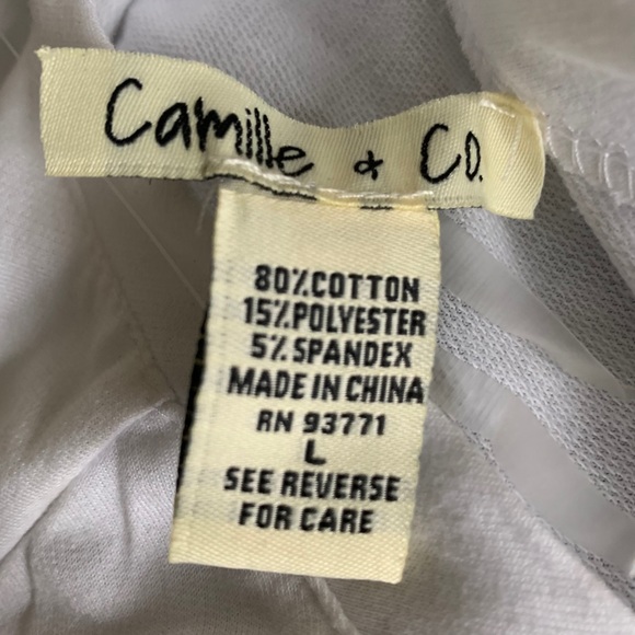 White cotton top with butterfly sleeves 🦋 - Picture 3 of 3